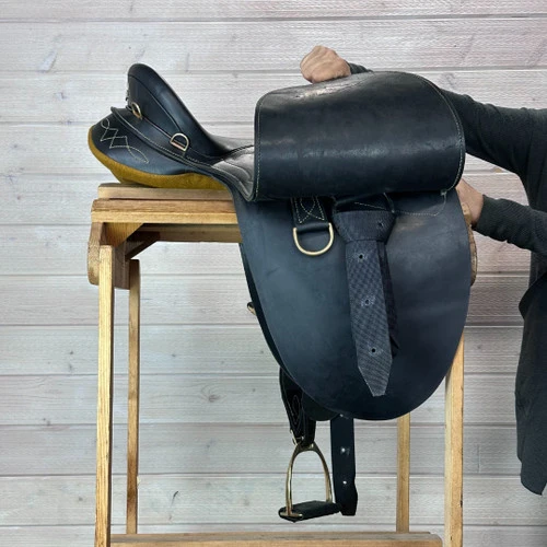 Used Porter's Stockman Drafter Australian Saddle 16/W - Image 3