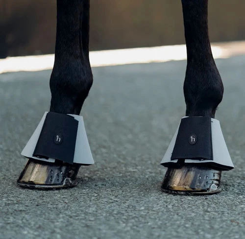 Horze Munich Neoprene Bell Boots - Image 3